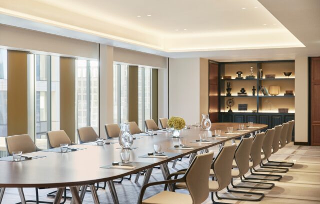 Park Hyatt London River Thames - MEETING ROOM4 _BOARDROOM SET UP